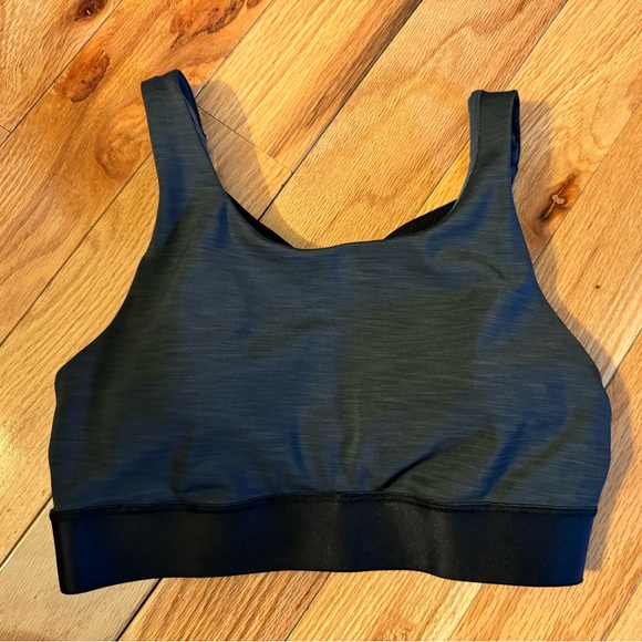 Athleta Size Small- Sports Bra - Picture 1 of 5